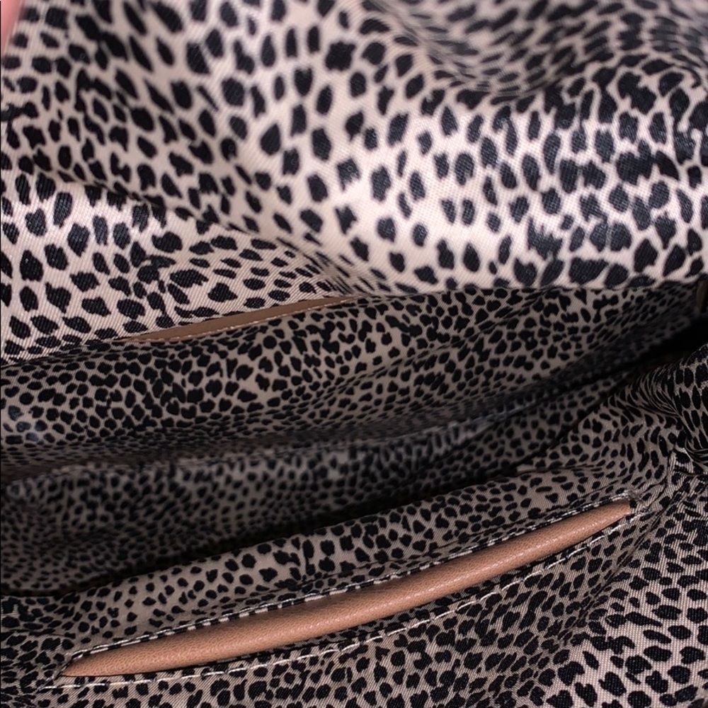 NWOT Clutch - Picture 4 of 6